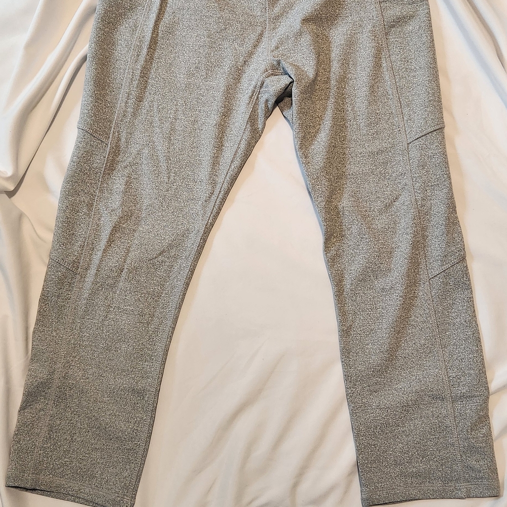 Kyodan Heather Gray Women's Capri Leggings